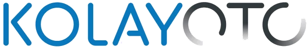 Yeni KolayOto logosu: Mavi “KOLAY” ve koyu “OTO” bölümlerini, hareket izi taşıyan son “O” formuyla birleştiren tipografik logo.